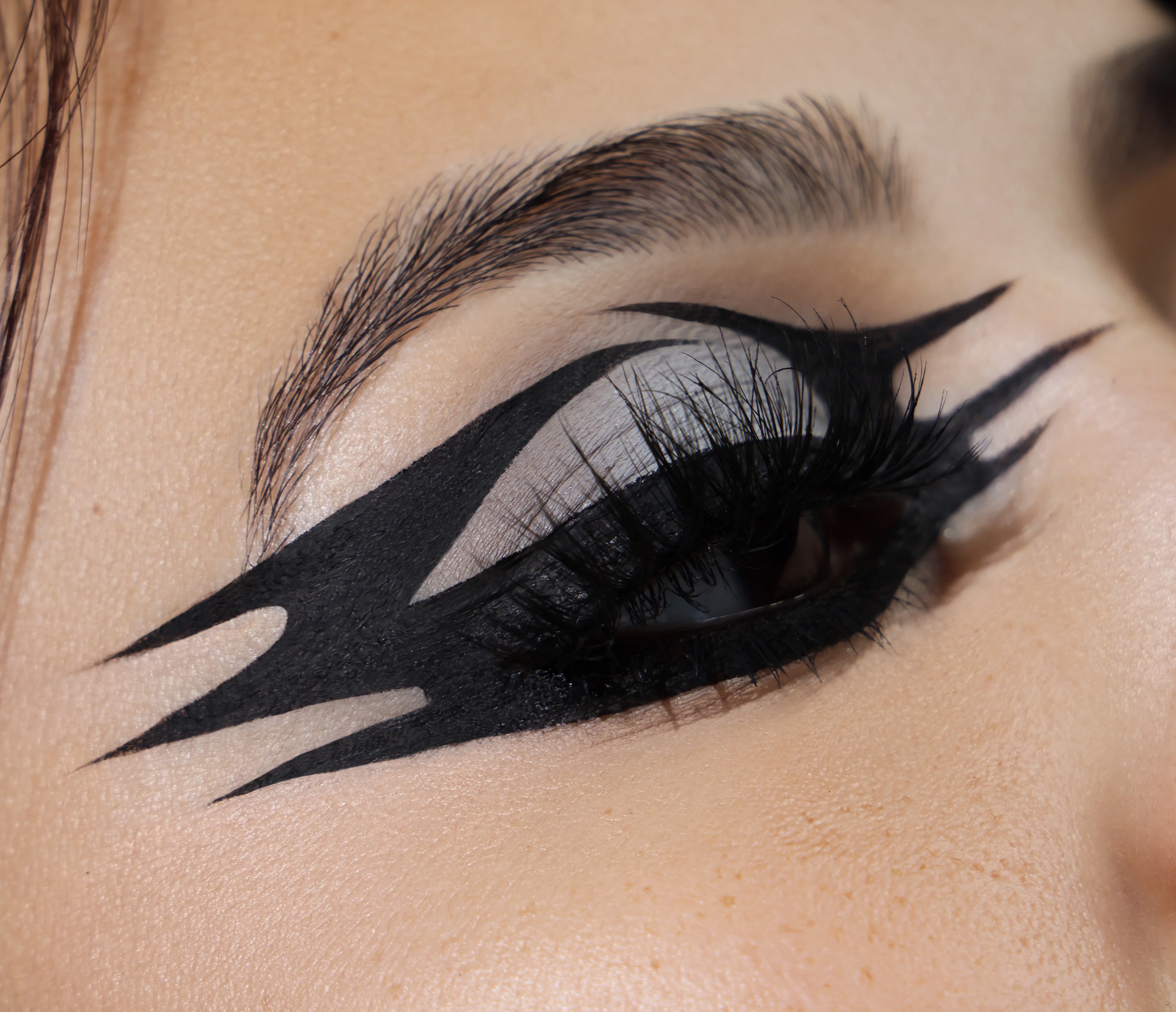 Ghost Face™ x Glamlite Knife Eyeliner - Image 3